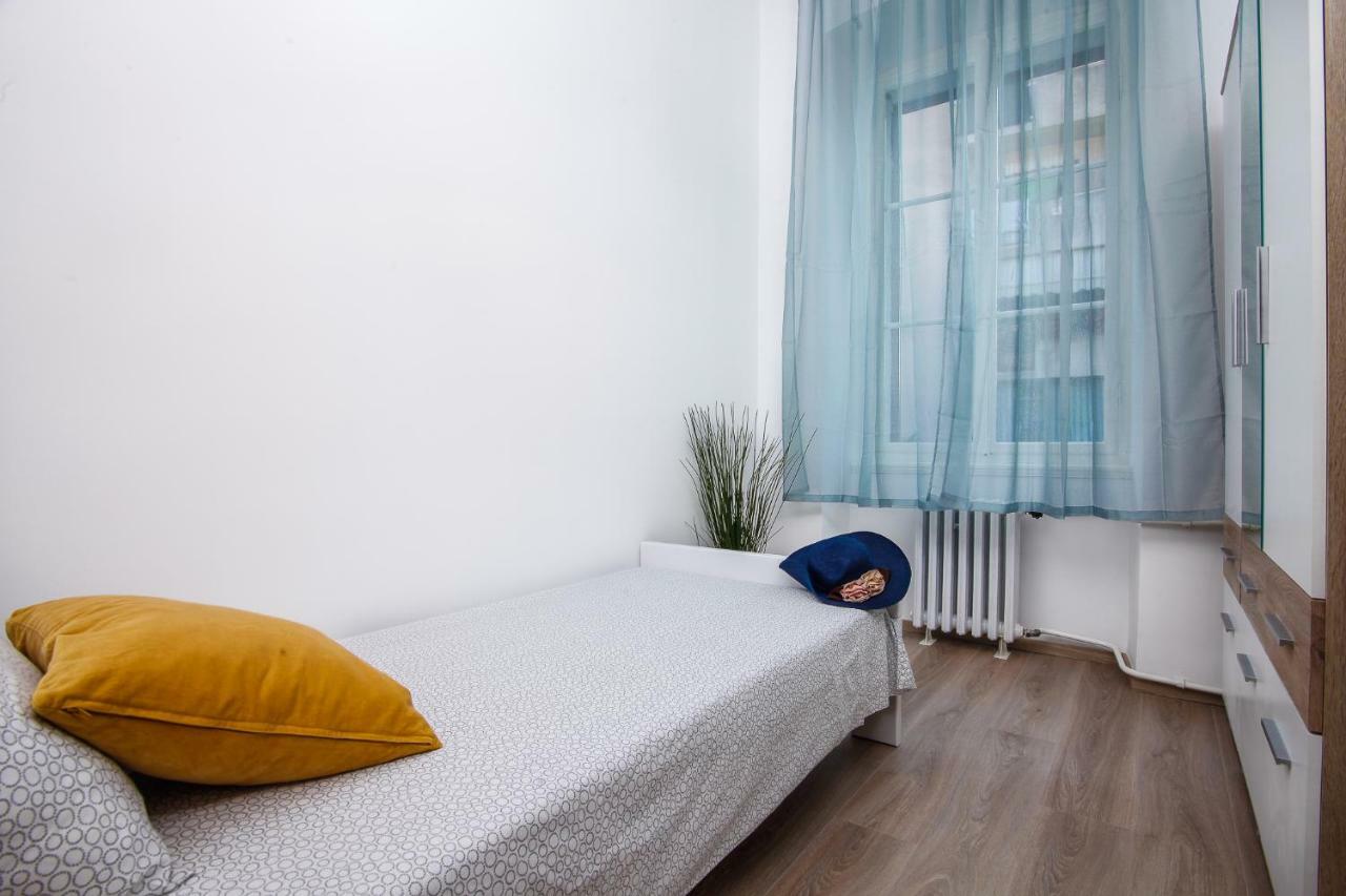 Apartment Kensi*** Póla Kültér fotó
